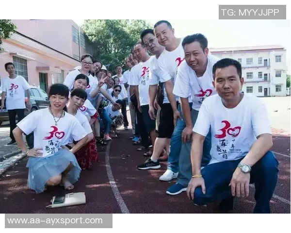 追忆曹新指导的奉献与热爱青年队的未来因您而光辉