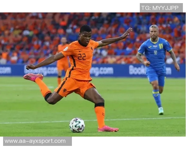 埃因霍温冬窗瞄准日本国脚佐野航大应对威尔曼离队挑战