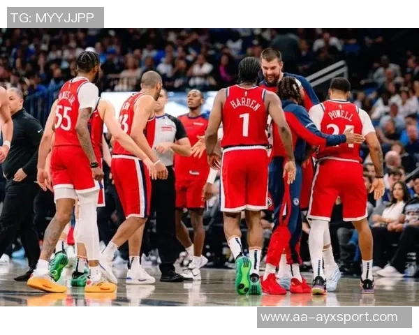 船记：里德末节三分狂潮超快船全队下半场表现克莱一周前同样精彩