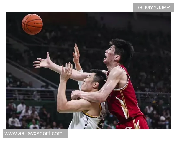 余嘉豪是否返回集训将根据多方情况综合评估决定