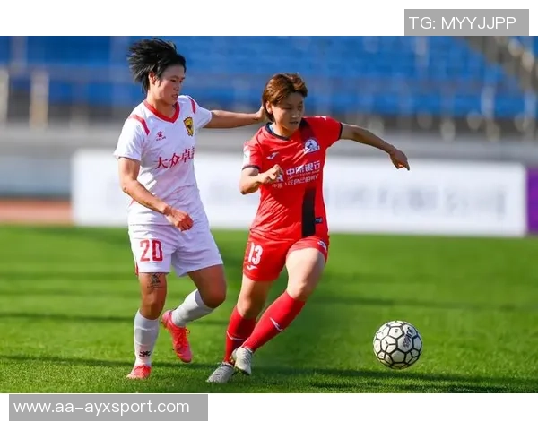 高桥花荣膺亚足联年度最佳女足球员展现卓越实力与风采 高桥花荣膺亚足联年度最佳女足球员展现卓越实力与风采